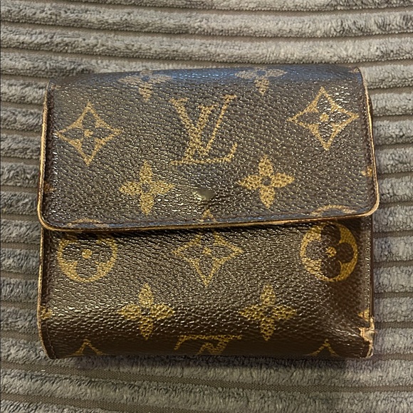 Louis Vuitton Monogram Snap Wallet - Picture 3 of 12